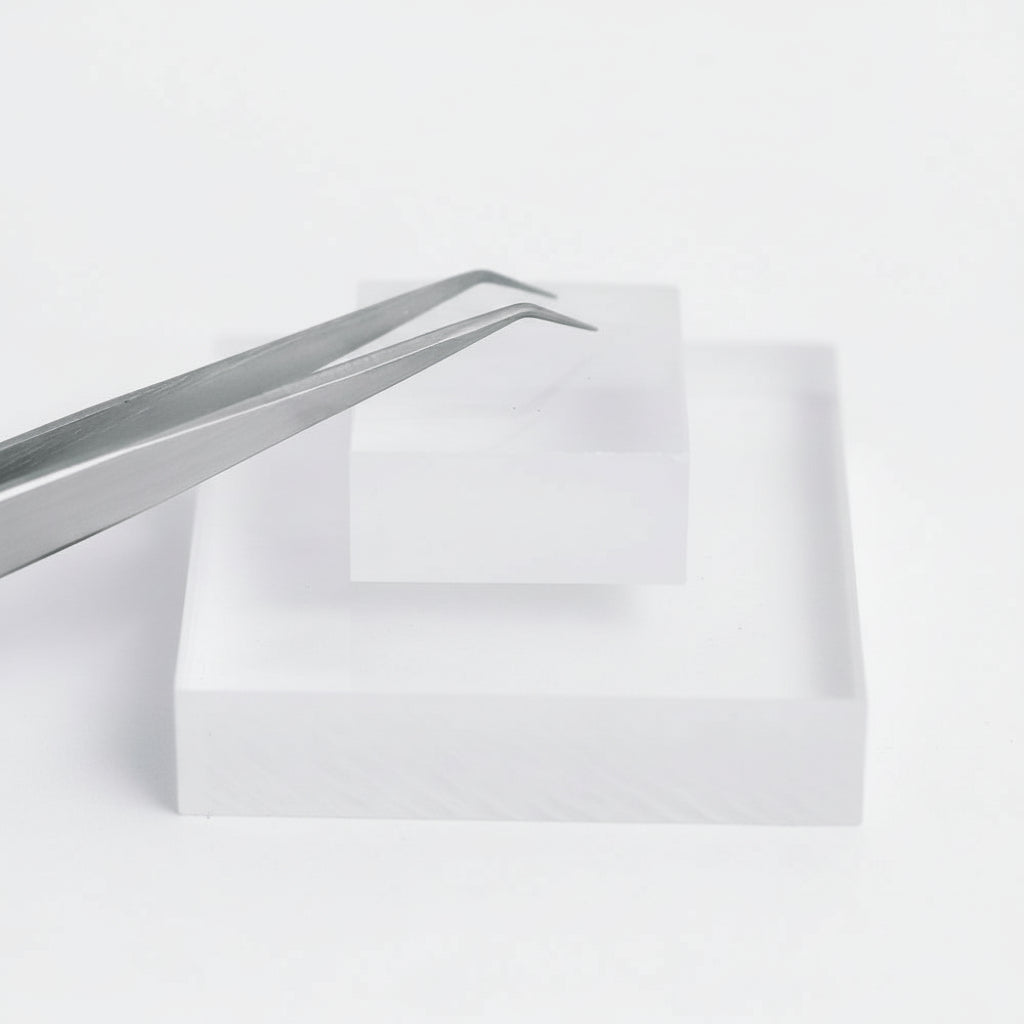 SoLo Isolation Professional Eyelash Extensions Tweezer